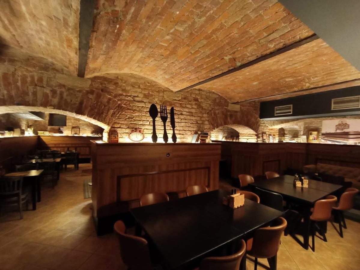 Myway Hotel Bród Kültér fotó
